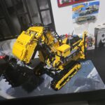 MOULD KING 17070 Liebherr R 9800 Mining Excavator Building Sets - 4,767 PCS photo review