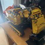 MOULD KING 17070 Liebherr R 9800 Mining Excavator Building Sets - 4,767 PCS photo review